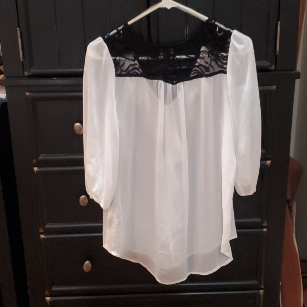 iZ Byer Ruffle Shirt - Picture 2 of 5
